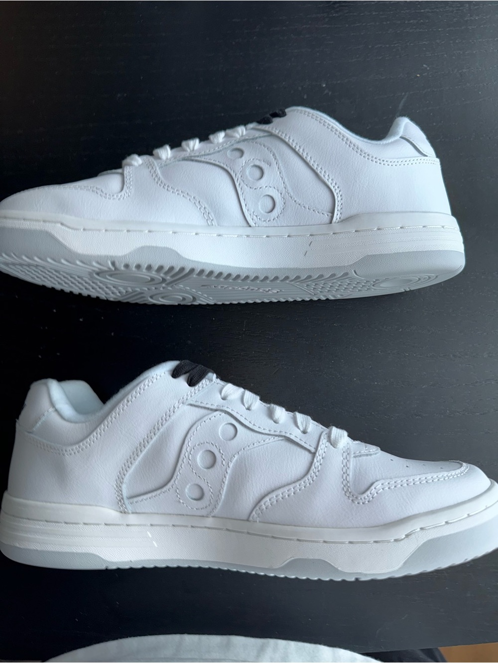 Saucony White Leather Low-Top Sneakers